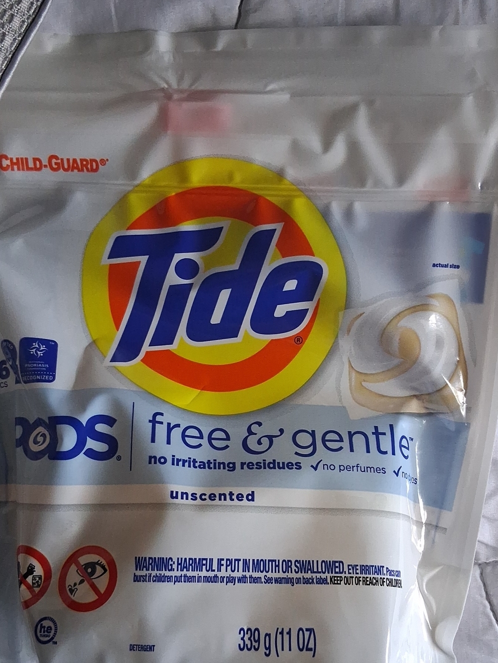 16 Pods In Each Bag. 4 Bags Free & Gentle Unscented Laundry Pods - White
